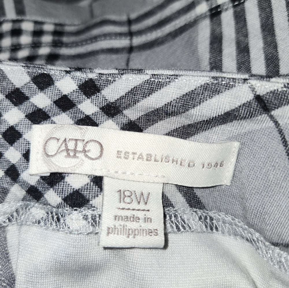 CATO Gray Plaid Women's Skirt - Picture 3 of 3